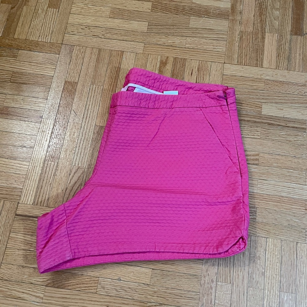 lilly pulitzer pink 4 inch shorts with side zipper